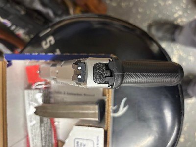 SMITH & WESSON SD40 VE .40 S&W - Image 3 of 4