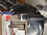 SMITH & WESSON SD40 VE .40 S&W - Image 3 of 4