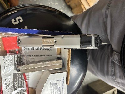 SMITH & WESSON SD40 VE .40 S&W - Image 4 of 4
