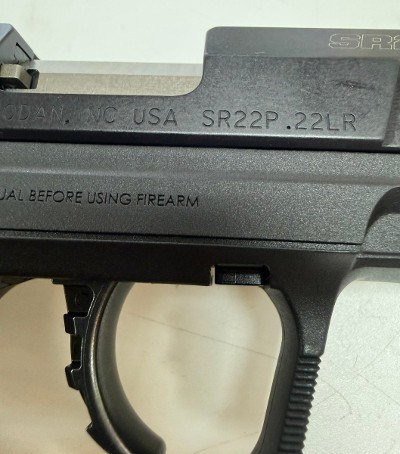 RUGER SR22 .22 LR - Image 8 of 10