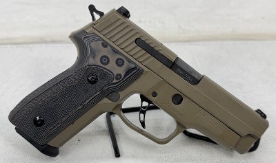 SIG SAUER M11-A1 COMPACT 9MM LUGER (9x19 PARA) - Image 2 of 25