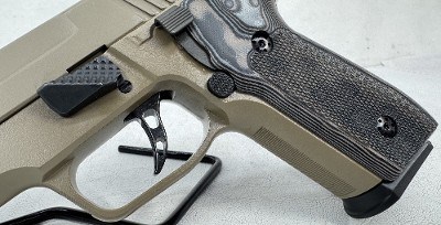 SIG SAUER M11-A1 COMPACT 9MM LUGER (9x19 PARA) - Image 6 of 25