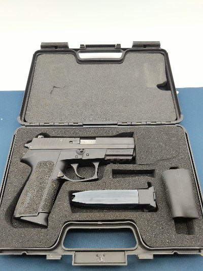 SIG SAUER SP2022 9MM LUGER (9x19 PARA) - Image 1 of 5