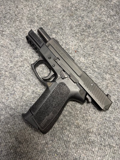 SIG SAUER SP2022 .40 S&W - Image 5 of 5