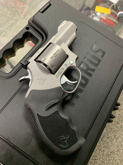 TAURUS 692 .38 SPECIAL/.357 MAGNUM - Image 3 of 6