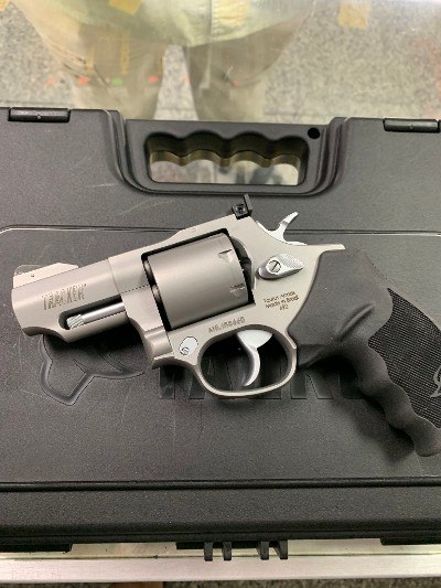 TAURUS 692 .38 SPECIAL/.357 MAGNUM - Image 4 of 6