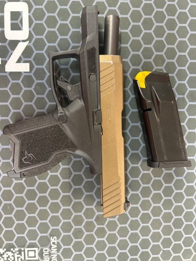 TAURUS GX4 9MM LUGER (9x19 PARA) - Image 4 of 5