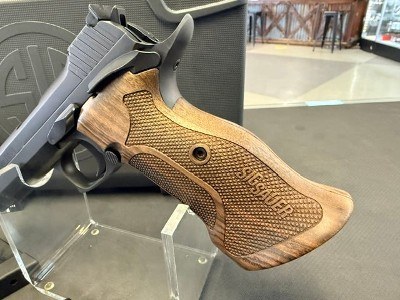 SIG SAUER P210 TARGET 9MM LUGER (9x19 PARA) - Image 8 of 9