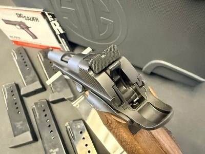 SIG SAUER P210 TARGET 9MM LUGER (9x19 PARA) - Image 7 of 9