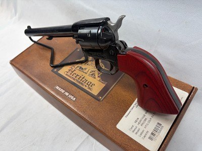 HERITAGE MFG. ROUGH RIDER SMALL BORE .22 LR - Image 3 of 7