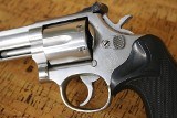 SMITH & WESSON 686 .357 MAG - Image 3 of 21