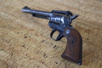 RUGER SINGLE SIX .22 LR - Image 9 of 24