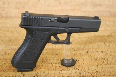 GLOCK G22 Gen 2 .40 S&W - Image 7 of 13
