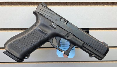 GLOCK 17 GEN 5 9MM LUGER (9x19 PARA) - Image 1 of 4