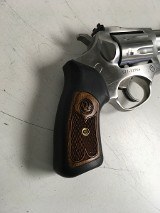 RUGER SP-101 .22 LR - Image 10 of 12