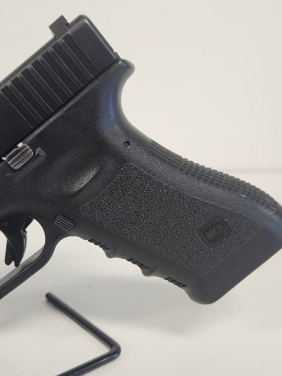 GLOCK 22 GEN 4 .40 - Image 6 of 11