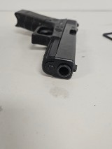 GLOCK 22 GEN 4 .40 - Image 10 of 11