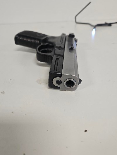 SMITH & WESSON SW 40VE 40 Smith & Wesson - Image 9 of 10