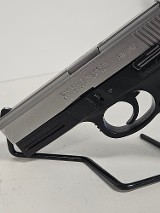 SMITH & WESSON SW 40VE 40 Smith & Wesson - Image 4 of 10