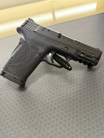 SMITH & WESSON M&P9 SHIELD EZ M2.0 9MM LUGER (9X19 PARA) - Image 1 of 3