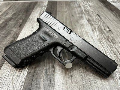 GLOCK 22 GEN 3 40 Smith & Wesson - Image 2 of 3