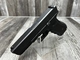 GLOCK 22 GEN 3 40 Smith & Wesson - Image 3 of 3