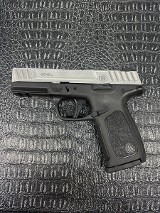 SMITH & WESSON SD40 2.0 40 Smith & Wesson - Image 1 of 7