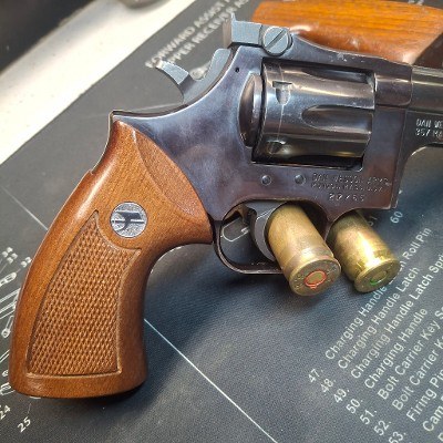 DAN WESSON FIREARMS 15 .38 SPECIAL/.357 MAGNUM - Image 7 of 8