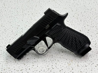 SIG SAUER P320 X-COMPACT 9MM LUGER (9x19 PARA) - Image 1 of 9