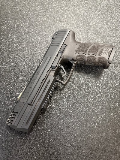 HECKLER & KOCH P30L - Image 1 of 8
