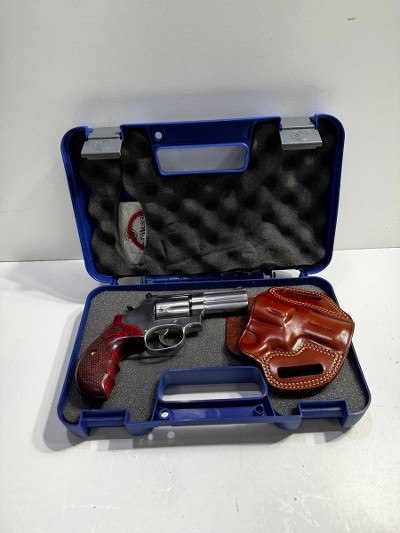 SMITH & WESSON 686-6 .357 MAG - Image 1 of 6