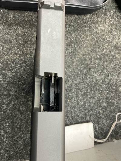 GLOCK 23 AUSTRIA 40 .40 - Image 6 of 11