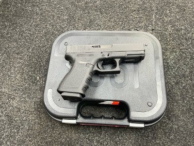 GLOCK 23 AUSTRIA 40 .40 - Image 2 of 11