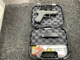 GLOCK 23 AUSTRIA 40 .40 - Image 3 of 11