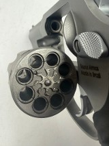 TAURUS 942 .22 WMR - Image 7 of 9