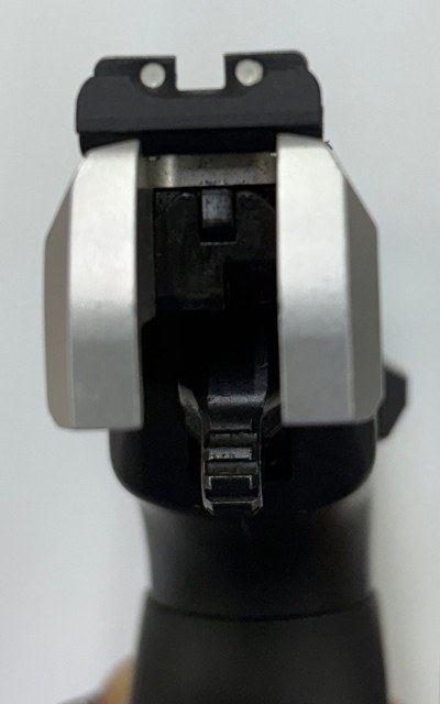 RUGER SR22 .22LR/.22MAG - Image 10 of 14