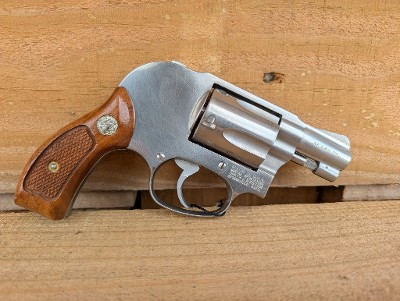 SMITH & WESSON 649 .38 SPL - Image 2 of 2