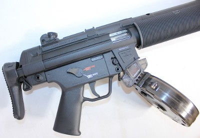 HECKLER & KOCH HECKLER & KOCH HK MP5 22 LR 16" BBL W/ FAUX SUPPRESSOR & DRUM MAG W/ TELESCOPIC STOCK .22 LR - Image 3 of 8