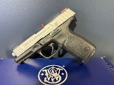 SMITH & WESSON SD9 VE 9MM LUGER (9X19 PARA) - Image 1 of 3