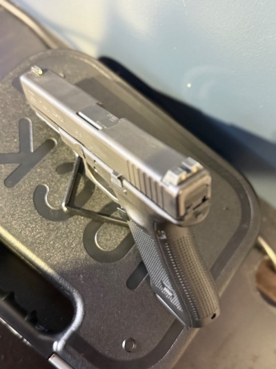 GLOCK G17 GEN 4 9MM LUGER (9X19 PARA) - Image 3 of 5