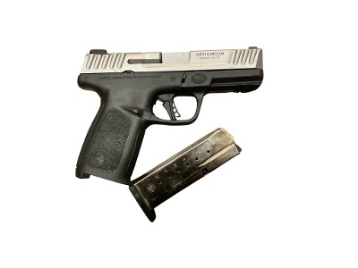 SMITH & WESSON SD40 2.0 .40 S&W - Image 5 of 9