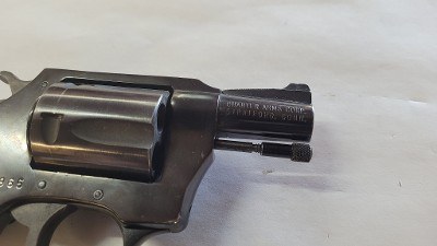 CHARTER ARMS UNDERCOVER .38 SPL - Image 7 of 18