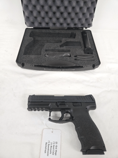 HECKLER & KOCH VP9 w/2 Mags, Hard Case, Manuals, Speedloader, Backstraps 9MM LUGER (9x19 PARA) - Image 1 of 11