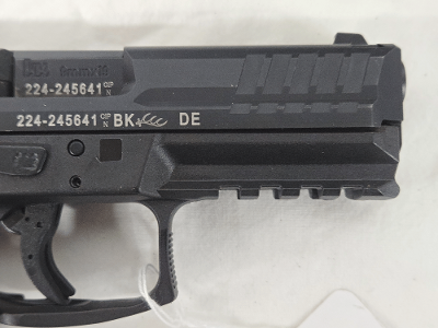 HECKLER & KOCH VP9 w/2 Mags, Hard Case, Manuals, Speedloader, Backstraps 9MM LUGER (9x19 PARA) - Image 10 of 11