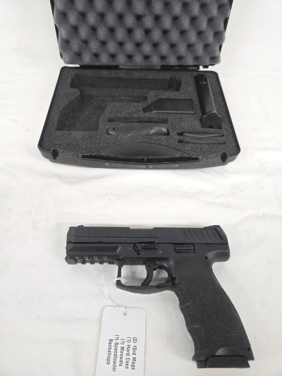 HECKLER & KOCH VP9 w/2 Mags, Hard Case, Manuals, Speedloader, Backstraps 9MM LUGER (9x19 PARA) - Image 1 of 11