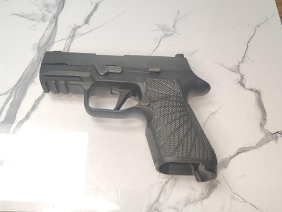 SIG SAUER P320 X-CARRY 9MM LUGER (9x19 PARA) - Image 2 of 9