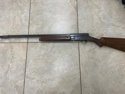 BROWNING A5 12 GA - Image 1 of 9