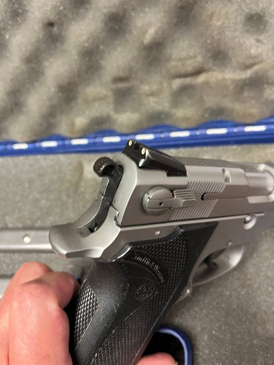 SMITH & WESSON 4006 .40 S&W - Image 9 of 13