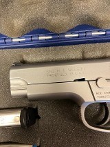 SMITH & WESSON 4006 .40 S&W - Image 6 of 13