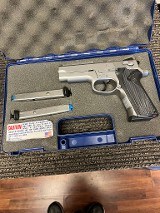 SMITH & WESSON 4006 .40 S&W - Image 1 of 13